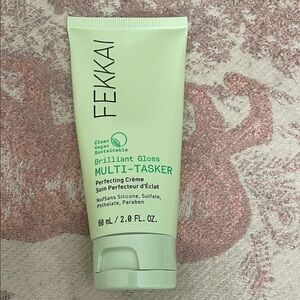 Brilliant Gloss Multi-Tasker Perfecting Crème